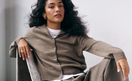 Olivia Dean es la nueva imagen de Clash de Cartier