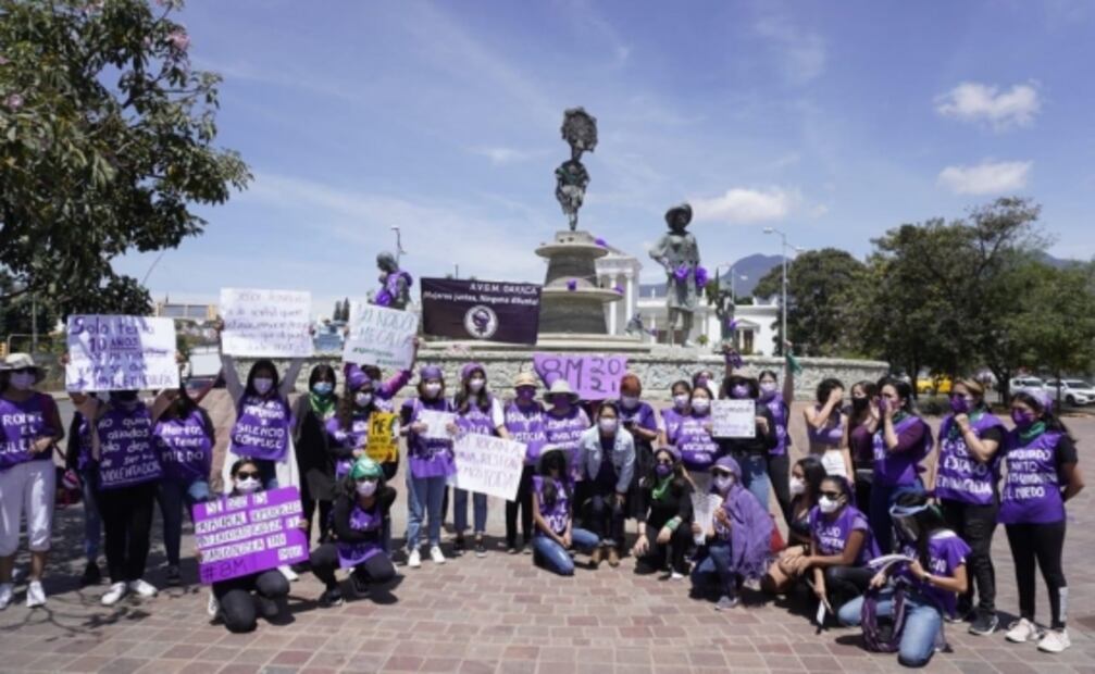 Cientos marchan en los estados por el Día Internacional de la Mujer