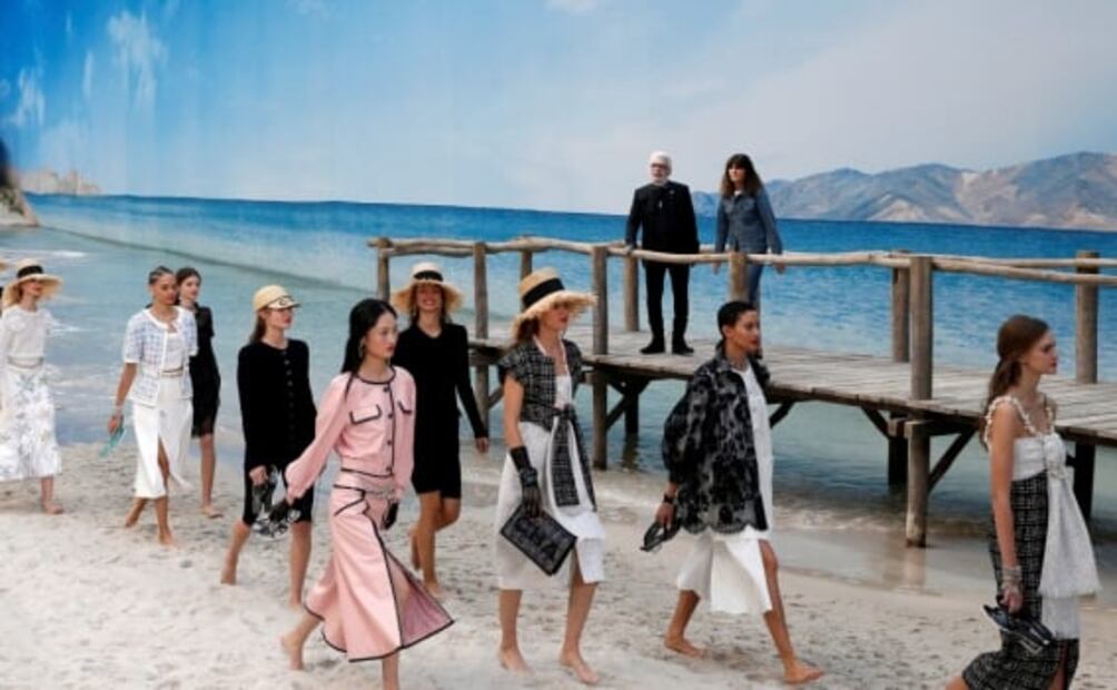 Estos son los más increíbles escenarios de los desfiles de Chanel