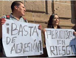 Artículo 19 denuncia agresión e intento de robo contra periodistas de Guerrero; responsable es elemento de síndica de Taxco