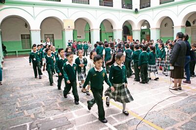 La CNTE beneficia a educación privada