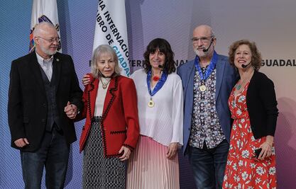 Con literatura de Aramburu y Montero abrió el Salón Literario Carlos Fuentes de la FIL Guadalajara