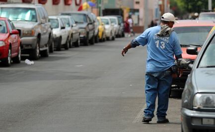 Proponen 36 horas de trabajo comunitario para quien aparte lugares en calles de CDMX