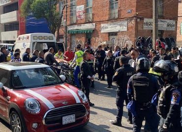 Motosicarios balean a hombre que salía de Juzgados del Poder Judicial en la CDMX; agresores huyeron