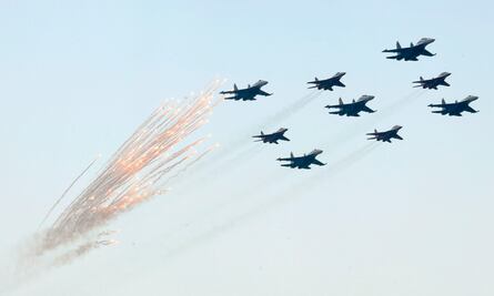 Intercepta EU a bombarderos y cazas rusos cerca de Alaska