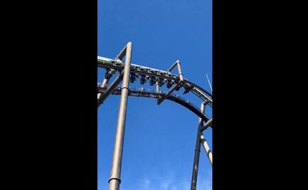 VIDEO: ¡De cabeza! Así quedaron decenas de personas en una montaña rusa en Japón