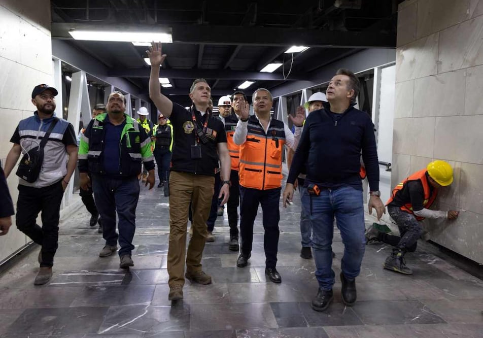 El director general del Metro, Adrián Rubalcava, supervisó los trabajos de rehabilitación en la Línea 2. Foto: Especial