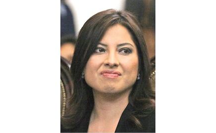 Leticia Quezada sale de subsecretaria tras fotos con López Obrador