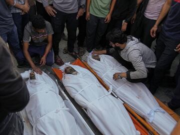 Hamas entrega tres cuerpos de rehenes israelíes