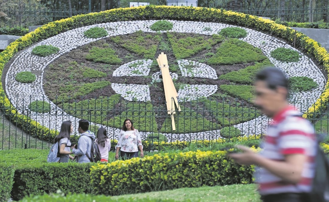 Hay estudios que indican que el horario de verano genera afectaciones a la salud, expuso el presidente López Obrador. Foto: Archivo/EL UNIVERSAL.
