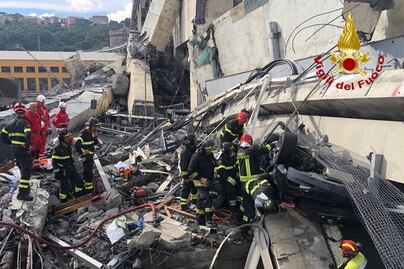 Sube a 30 la cifra de muertos por derrumbe de puente en Génova, Italia