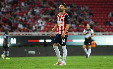 Oribe Peralta suena para reforzar a equipo de El Salvador