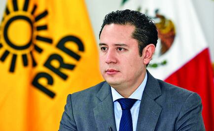 PRD exige a AMLO no devolver el SNTE a Elba Esther Gordillo