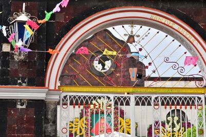 Iglesia de Coyoacán sigue festividad tras explosión