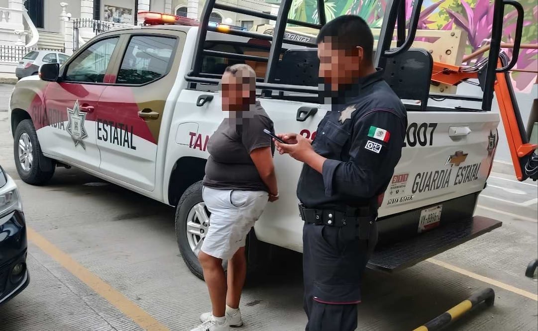 Elementos de la Guardia Estatal detuvieron a una presunta ladrona, que fue linchada por los comerciantes y ciudadanos de Tampico. 15/09/2026. | Foto: Cortesía de la Vocería de Seguridad Tamaulipas.