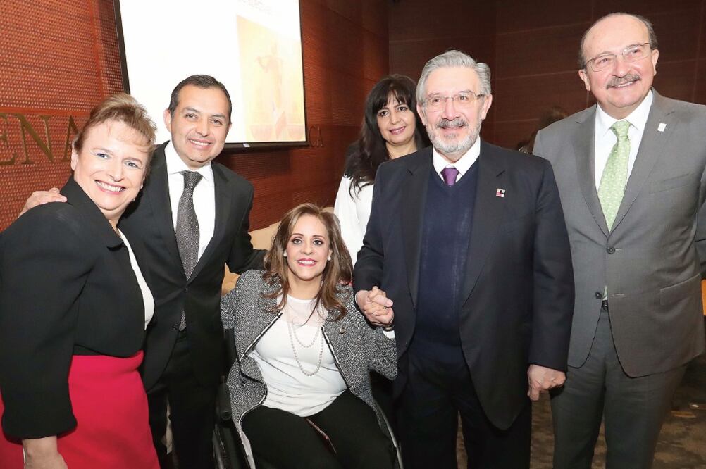 El presidente de la SCJN, Luis María Aguilar (segundo de der. a izq.), inauguró en el Senado el seminario “Mujeres en el Siglo XXI: perspectivas y desafíos” (SENADO)