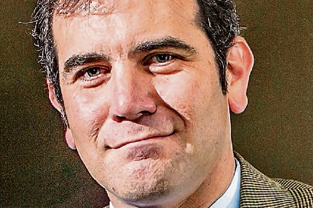 Lorenzo Córdova detalló que el 1 de julio de 2018 estarán en juego 3 mil 640 cargos de elección popular (ARCHIVO EL UNIVERSAL)