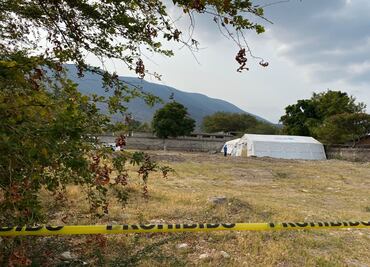 Exhuman féretros de fosa común irregular en Morelos