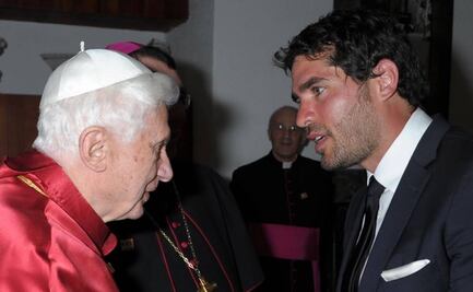Eduardo Verástegui presume fotos con el Papa Benedicto XVI y le dedica mensaje de despedida