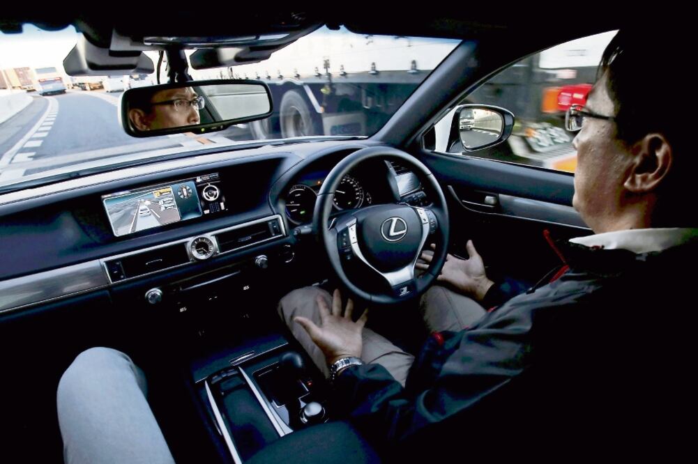 México requiere más inversión en infraestructura para autos, dicen (ARCHIVO EL UNIVERSAL)