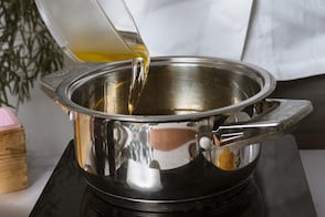 Para qué sirve ponerle vinagre a las ollas antes de cocinar