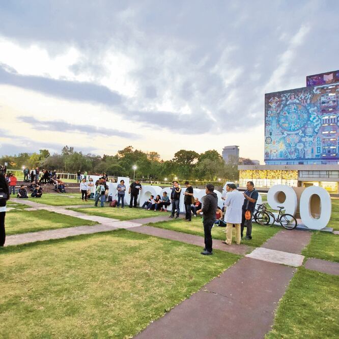 Dedicación. Eduardo Maldonado y Moisés Velasco cursaron su carrera y maestría en la UNAM y fueron profesores en la Facultad de Ingeniería. ARCHIVO EL UNIVERSAL