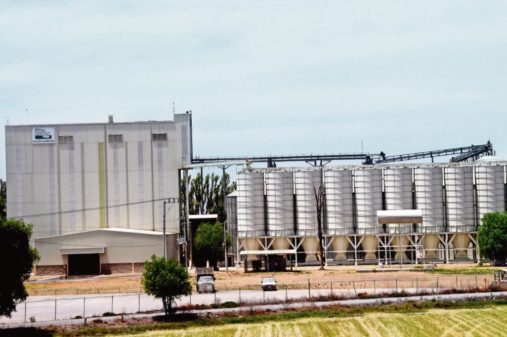 Las inversiones del sector cayeron 46.1% durante 2016, de acuerdo con información de la Asociación Nacional de la Industria Química (ARCHIVO EL UNIVERSAL)