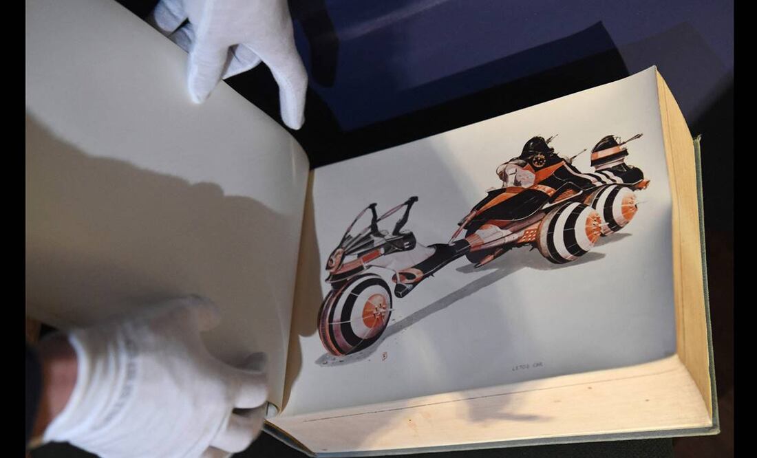 Los montos se dispararon rápidamente y al final se produjo un pulso entre dos pujadores extranjeros, al teléfono. Foto: AFP