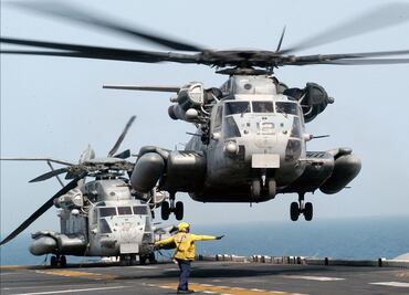 Confirman muerte de 5 marines que viajaban en helicóptero que se estrelló en San Diego