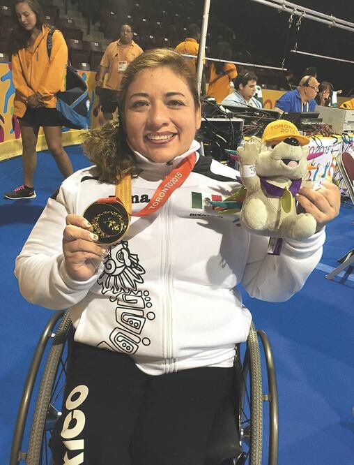 La pesista Amalia Pérez se lució ayer en gran jornada para los mexicanos (CORTESÍA CONADE)