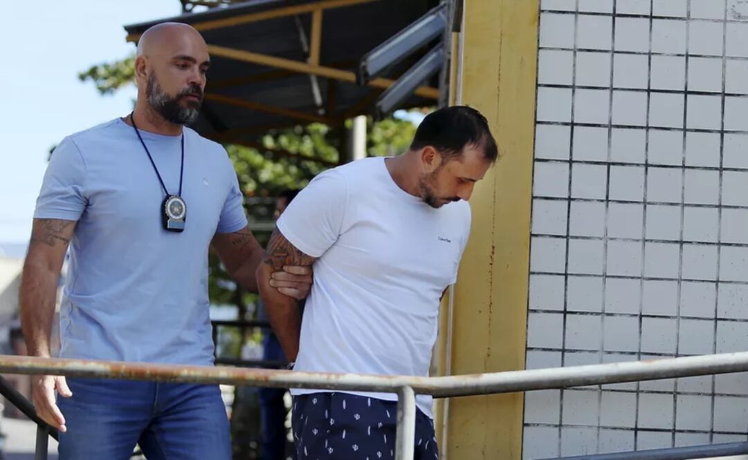 El anestesiólogo Giovanni Quintella Bezerra, tras ser detenido durante el turno por violación del paciente. Foto: O GLOBO
