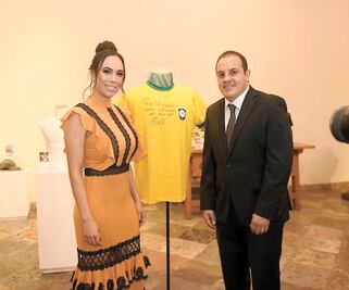 Realizan subasta a favor de niños con parálisis cerebral en Morelos