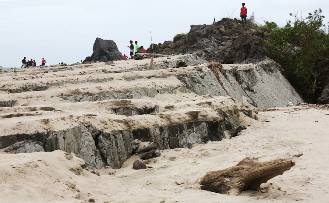 Los devastadores terremotos registrados en Venezuela han alterado geológicamente partes de la costa suroeste de la vecina isla de Trinidad y Tobago. Foto: EFE