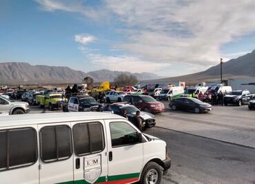 Acompaña INM a caravana de paisanos en su ingreso a México