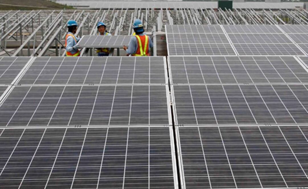 Empresa de Elon Musk dice haber creado el panel solar "más eficiente del mundo"