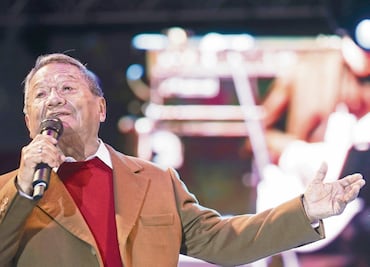 Lamenta Manzanero lo que hace "El Sol"