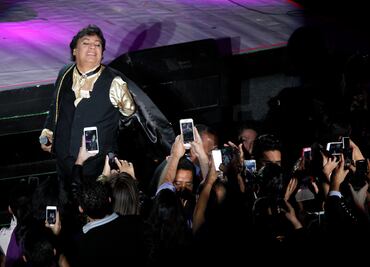 Dicen que lo que se ve no se pregunta: Juan Gabriel sobre su sexualidad