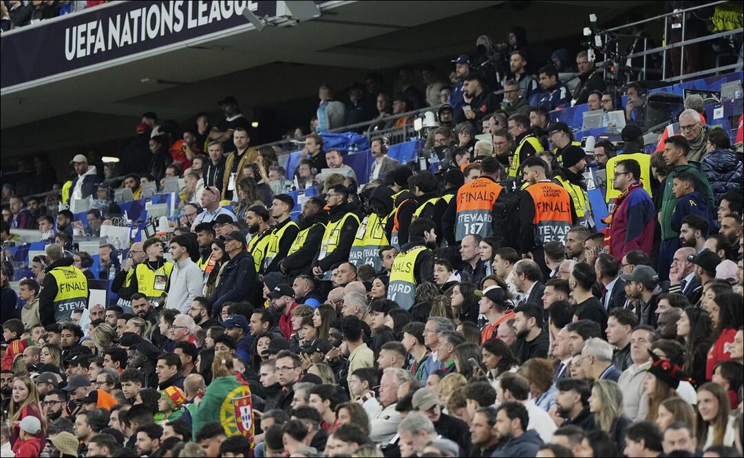 Aficionado muere en la final entre España y Portugal / Foto: AP