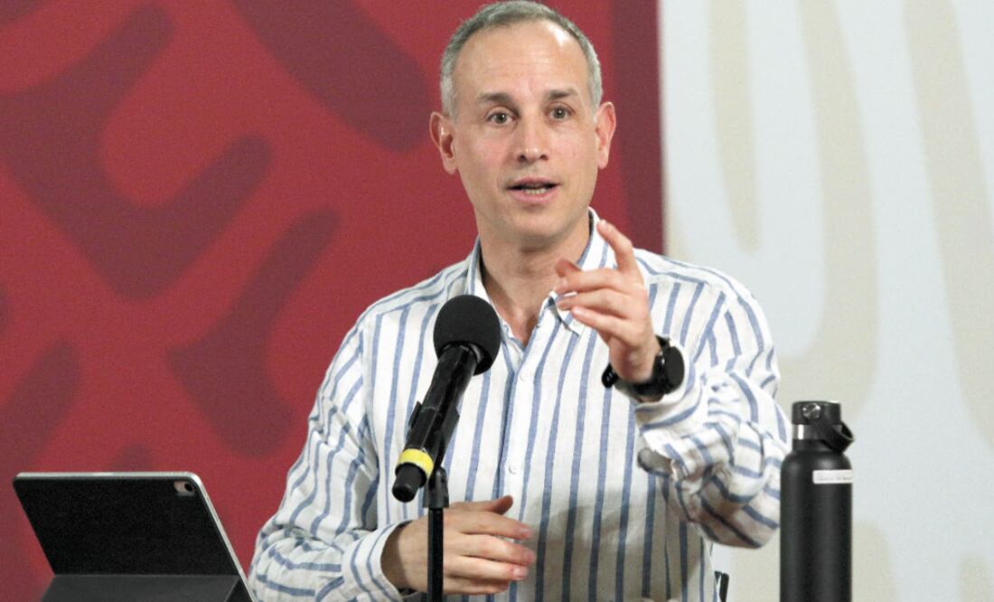 Hugo López-Gatell is an expert on Internal Medicine. He has a Master in Medical Sciences and a PhD in Epidemiology - Photo: Carlos Mejía/EL UNIVERSAL