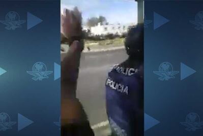 Motociclistas “zapean” a motopatrulleros y huyen a toda velocidad