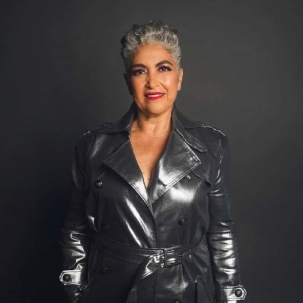 Por qué amamos el nuevo look de Amanda Miguel