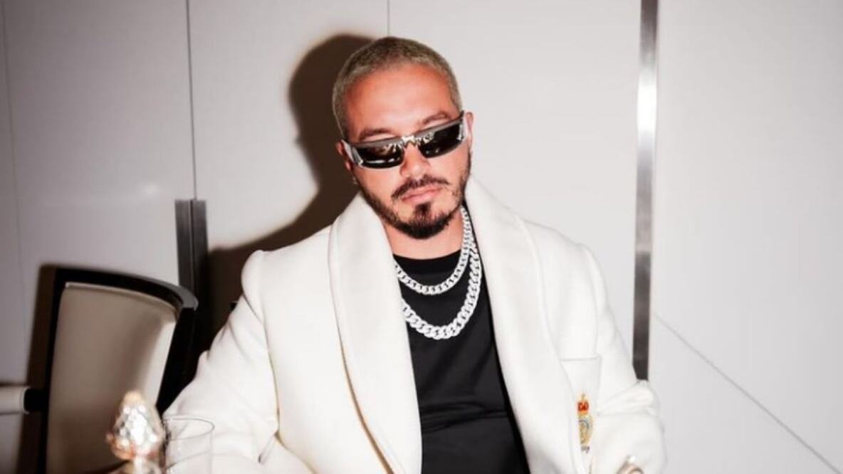 J Balvin asistió al desfile de Balenciaga en Nueva York. Foto: Instagram @jbalvin