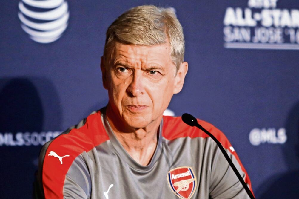 El timonel de los “Gunners”, Arsene Wenger, se le hace que Chivas será un buen sinodal de pretemporada )JERRY LAI. USA TODAY SPORTS)