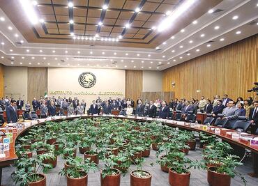 Logra INE permiso para nuevas torres en sede