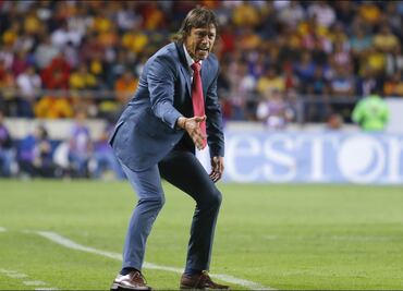 Aficionados de Rayados sueñan con Matías Almeyda