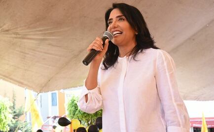 Barrales promete cambiar política de vivienda en CDMX