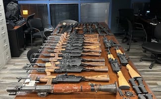 CBP decomisa armas y lanzacohetes rumbo a México; incautación expone poder de fuego de cárteles