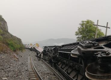 Tren de carga se descarrila a la altura del municipio de Acultzingo en Veracruz