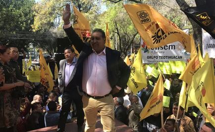 Javier Salinas se registra en el PRD para gubernatura de Edomex