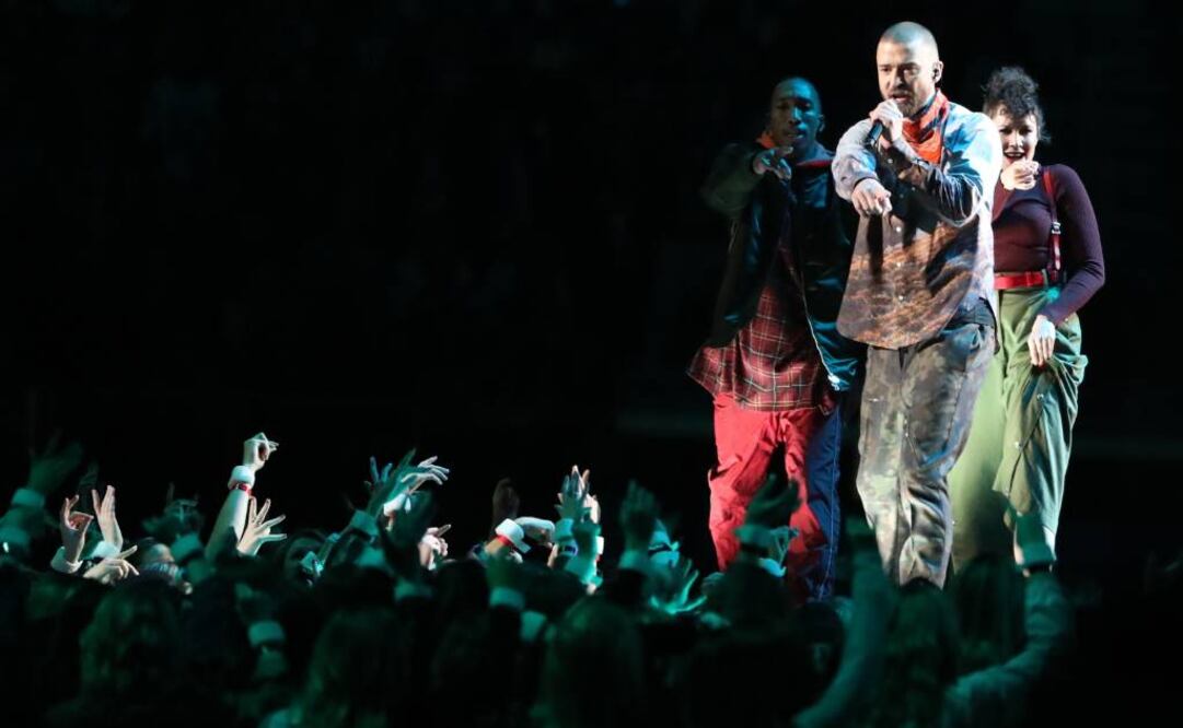 Justin Timberlake puso su ritmo al medio tiempo del Super Bowl LII  FOTO: REUTERS